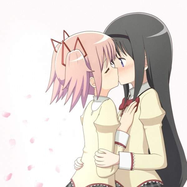 Anime Kisses | Anime Amino